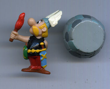 Uderzo (Asterix) - Kinder - Albert UDERZO - Astérix - Kinder 1997 (chez les Indiens) - 09 - Astérix avec socle
