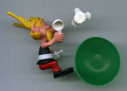 Uderzo (Asterix) - Kinder - Albert UDERZO - Astérix - Kinder 1990 - 03 - K91n3 - Astérix assis chaudron (sans les yeux)