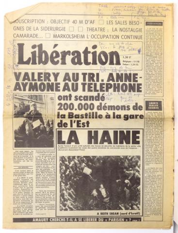 Libération n° 286 -  - Libération n° 286 - 20 novembre 1974 - Valéry au tri, Anne-Aymone au téléphone ont scandé 200.000 démons de la Bastille à la gare de l'Est