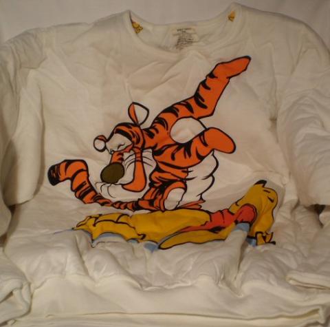 Disney - Misc. Documents and objects - DISNEY (STUDIO) - Walt Disney - Winnie l'Ourson (Winnie The Pooh) - Sweat-shirt