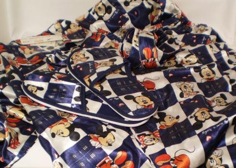 Disney - Misc. Documents and objects - DISNEY (STUDIO) - Walt Disney - Caierpai - Pyjama Mickey 2 pièces + ceinture et paire de chaussons (mules) - tissu satiné