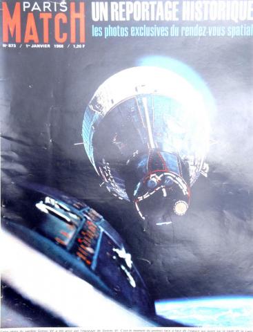 Space, Astronomy, Futurology -  - Paris Match n° 873 - 01/01/1966 - Un reportage historique : les photos historiques du rendez-vous spatial