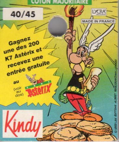 Uderzo (Asterix) - Advertising - Albert UDERZO - Astérix - Kindy 1993 - Gagnez une des 200 K7 Astérix et recevez une entrée gratuite au Parc Astérix - Chaussettes coton majoritaire 40/45 - Étiquette 7 x 25,5 cm