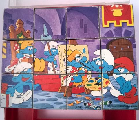 Bande Dessinée - Peyo (Schtroumpfs) - Jeux, jouets, puzzles - PEYO - Schtroumpfs - I Puffi - Belokapi/Kortekaas Merch. 1983 - jeu de 12 cubes fabrication italienne