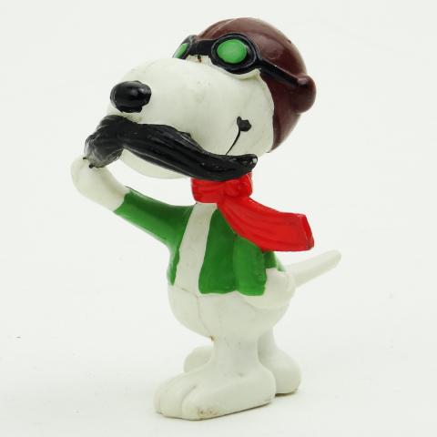 Bande Dessinée - PEANUTS - Charles M. SCHULZ - Schulz - Snoopy/Peanuts - United Figures - Figurine Snoopy baron rouge avec moustaches