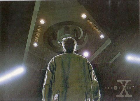 Science-Fiction/Fantastique - X-Files Trading cards -  - X-Files - Topps - Trading cards - The Truth is out there - 1995 - #51 - Production