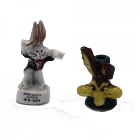 Bande Dessinée - LOONEY TUNES -  - Looney Tunes - Bugs Bunny, la fête (2006)/Coyote (WBE s17) - lot de 2 fèves