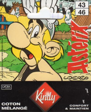 Uderzo (Asterix) - Pubblicità - Albert UDERZO - Astérix - Kindy 1999 - Chaussettes coton majoritaire 43/46 - Astérix devant le village - Étiquette 9 x 11 cm