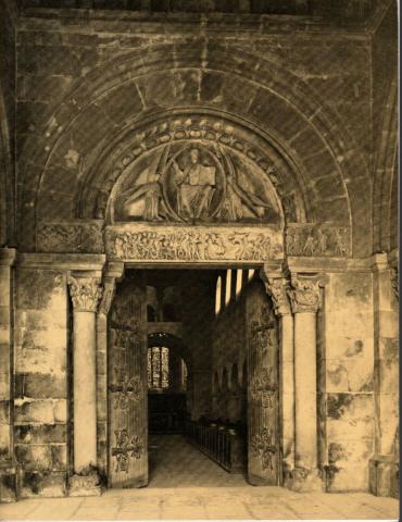Geografia, viaggi - Francia -  - L'Église romane de Perrecy-les-Forges une œuvre d'art des 11e et 12e siècles