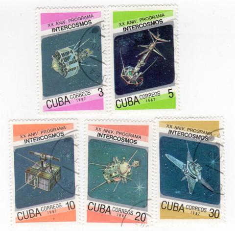 Ruimtevaart, astronomie, futurologie -  - Philatélie - Cuba - 1987 - The 20th Anniversary of The Intercosmos Programme - 3 Intercosmos 1/5 Intercosmos 2/10 TD Satellite/20 Cosmos 93/30 Molnija 2