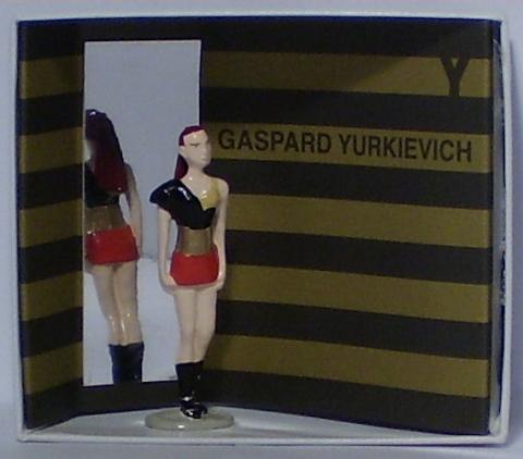 Pixi Burgers - Pixi - Mode kunst N° 1200 - La mode - Gaspard Yurkievich / Sheer Memories